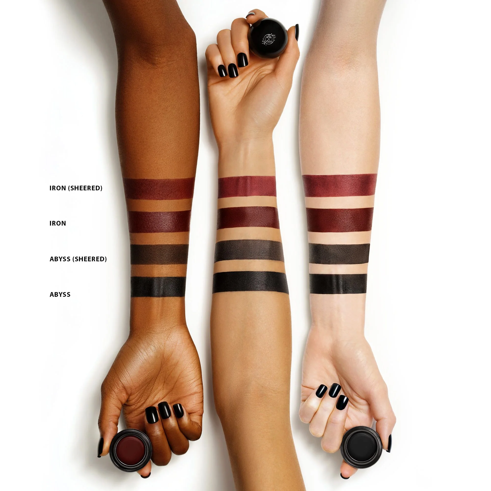 Color Set: The Black Orb Enigmatic Kohl Eyeliner Duo (Abyss + Iron) - Image 3