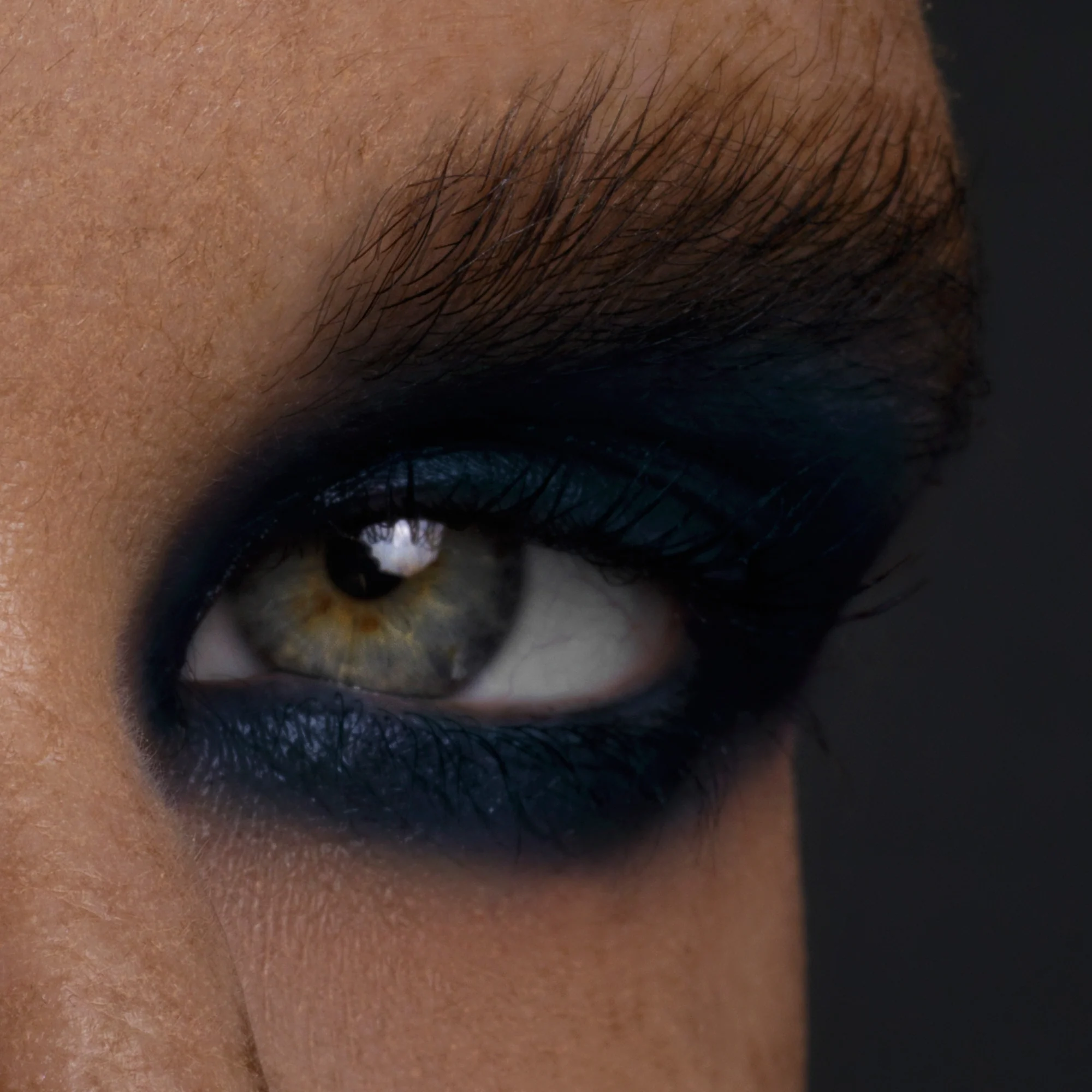 Color Set: The Black Orb Shadow Spectrum (3 Shades) - Image 8