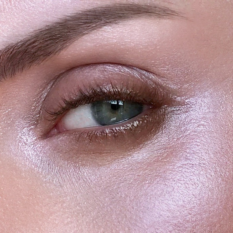 Rare Light Crème Luminizer: Moon Pillar - Image 5