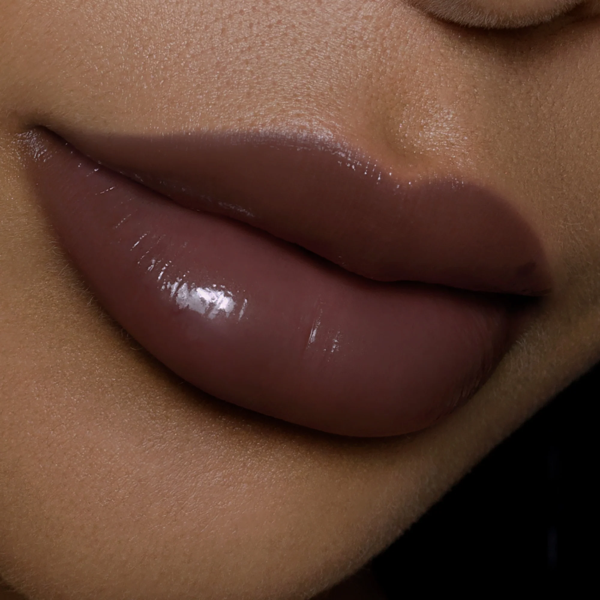 Thorn Bite Peptide Plump Crème Lip Oil: Rose Bloom - Image 2